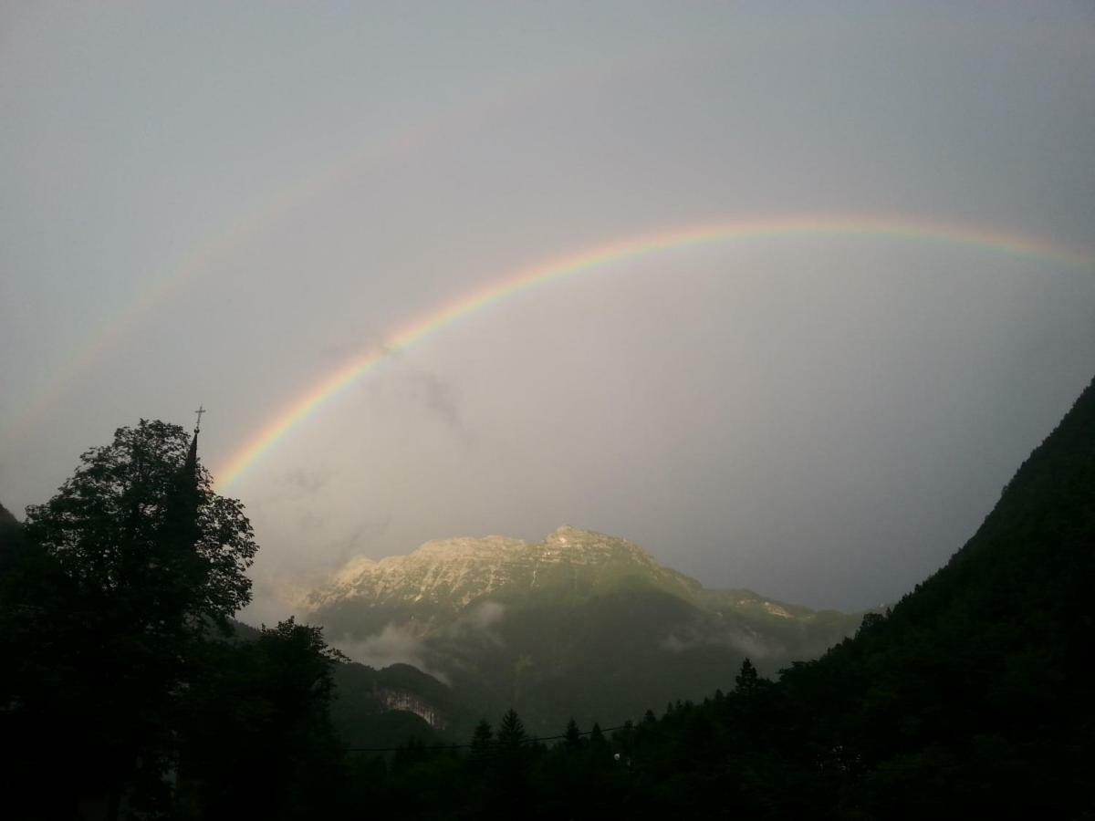 Apartma Pod Rozem Soča Exteriör bild